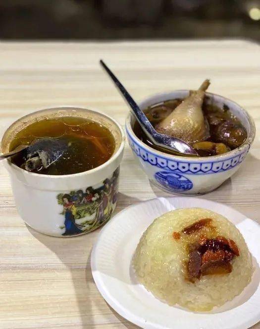 南宁鲜炖燕窝：正宗店铺地址与美味价格一览