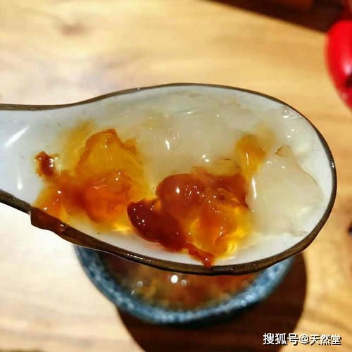 桃胶和燕窝哪个先煮