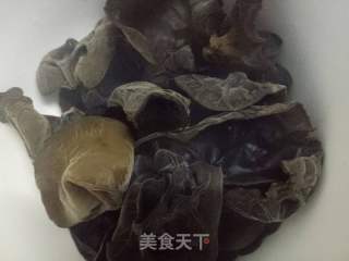 玉木耳和燕窝哪个好