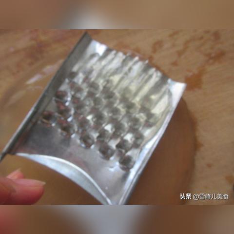 冷燕窝食用指南：探究冷藏燕窝的食用安全与美味