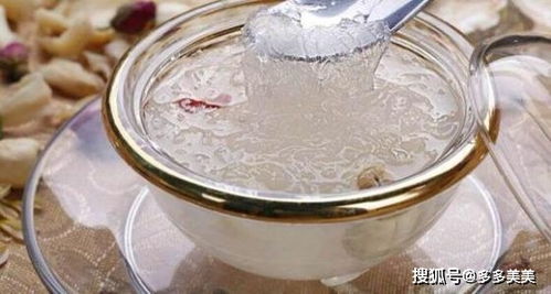 探索即食燕窝多样化品种：干燕盏、官燕盏、鲜炖与罐装精选盘点