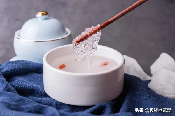 未经泡发的燕窝直接炖煮：炖煮效果与可能后果探究