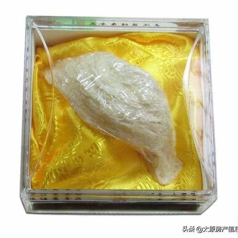 燕窝未加工是什么样子：天然燕窝原始形态解析