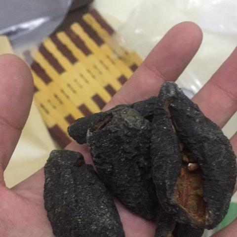 初次买什么样的燕窝好：挑选美味燕窝指南