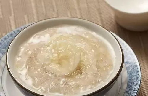 燕窝搭档：探寻更佳搭配食材提升营养功效