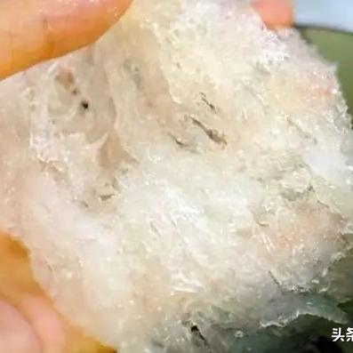 炖煮燕窝化水原因探究：揭秘不宜食用真相