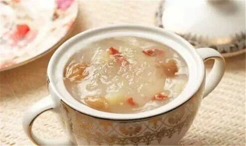 中燕燕窝什么时候喝更好：探讨更佳吸收时间与早中晚适宜食用时段