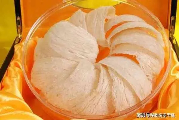 燕窝酥食用指南：搭配、保存方法及食用注意事项全解析