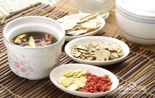 高丽参炖燕窝功效、适用人群、禁忌与红斑狼疮患者食用指南