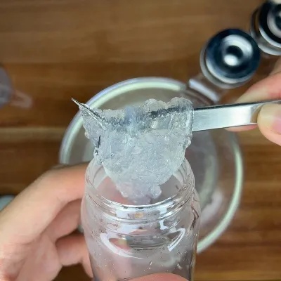 燕窝刷胶用的是什么胶水及其制作成分详解