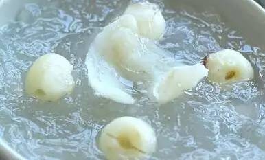 燕窝怎么煮？全方位指南：燕窝煮制方法与搭配食谱解析