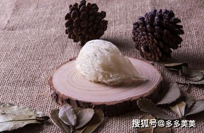 燕窝食用历史与文化：揭秘燕窝的起源、发展及更佳食用时期