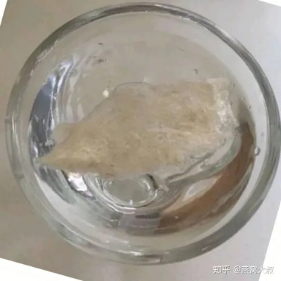 燕窝漂白过的什么样