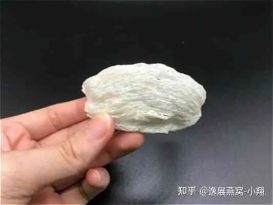 燕窝里有泡沫正常吗？怎么回事，能吃吗？白色泡沫现象解析